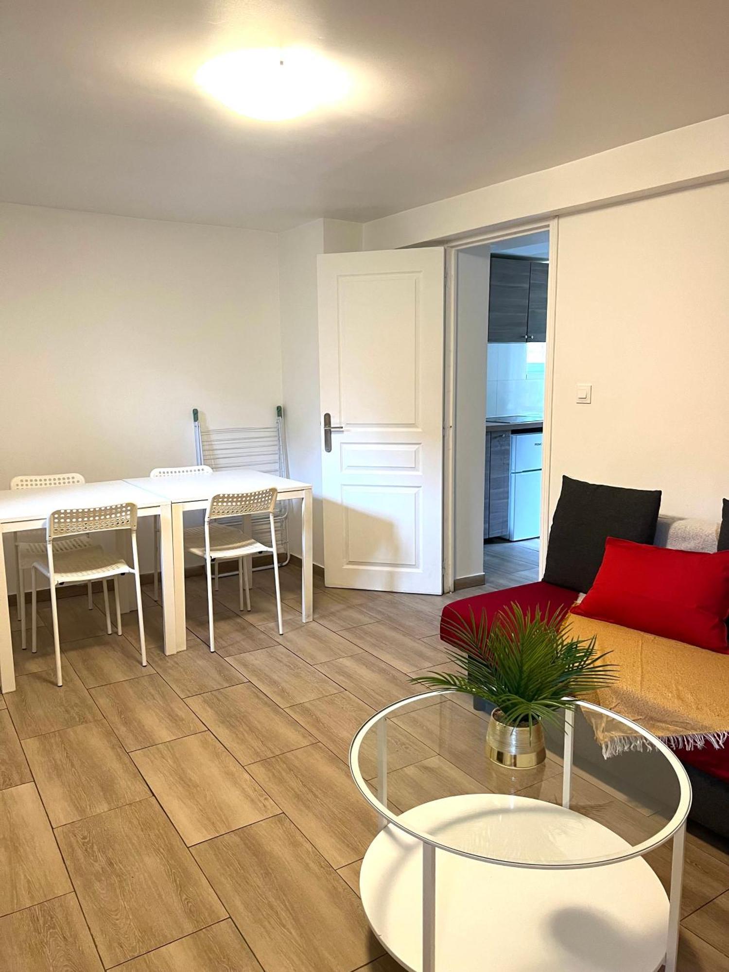 Situe En Plein Verdure Et Au Centre De Sous Bois Apartment *